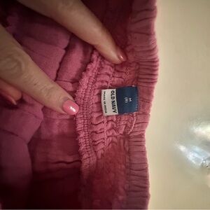 Old Navy Fuchsia Skirt